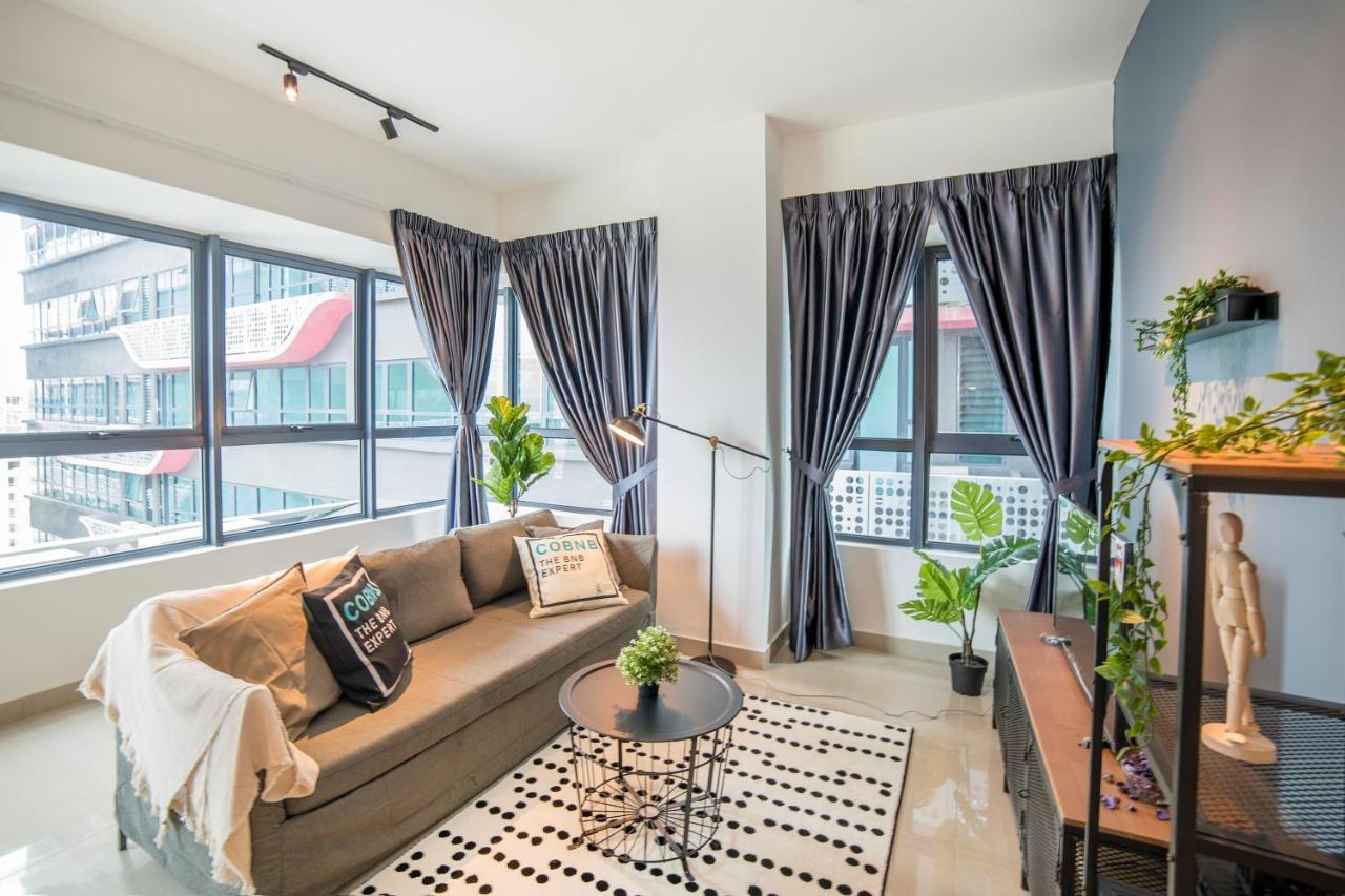 Arte Plus Klcc Designer Suites By Cobnb กัวลาลัมเปอร์ ภายนอก รูปภาพ