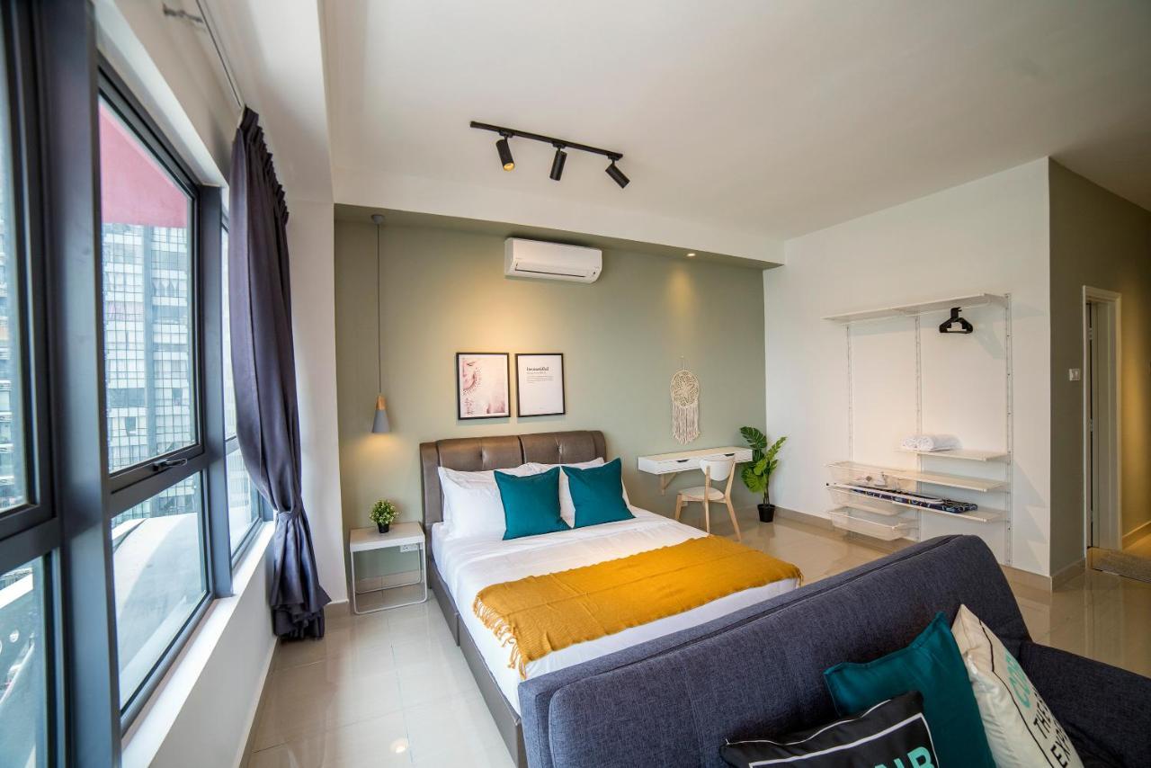Arte Plus Klcc Designer Suites By Cobnb กัวลาลัมเปอร์ ภายนอก รูปภาพ
