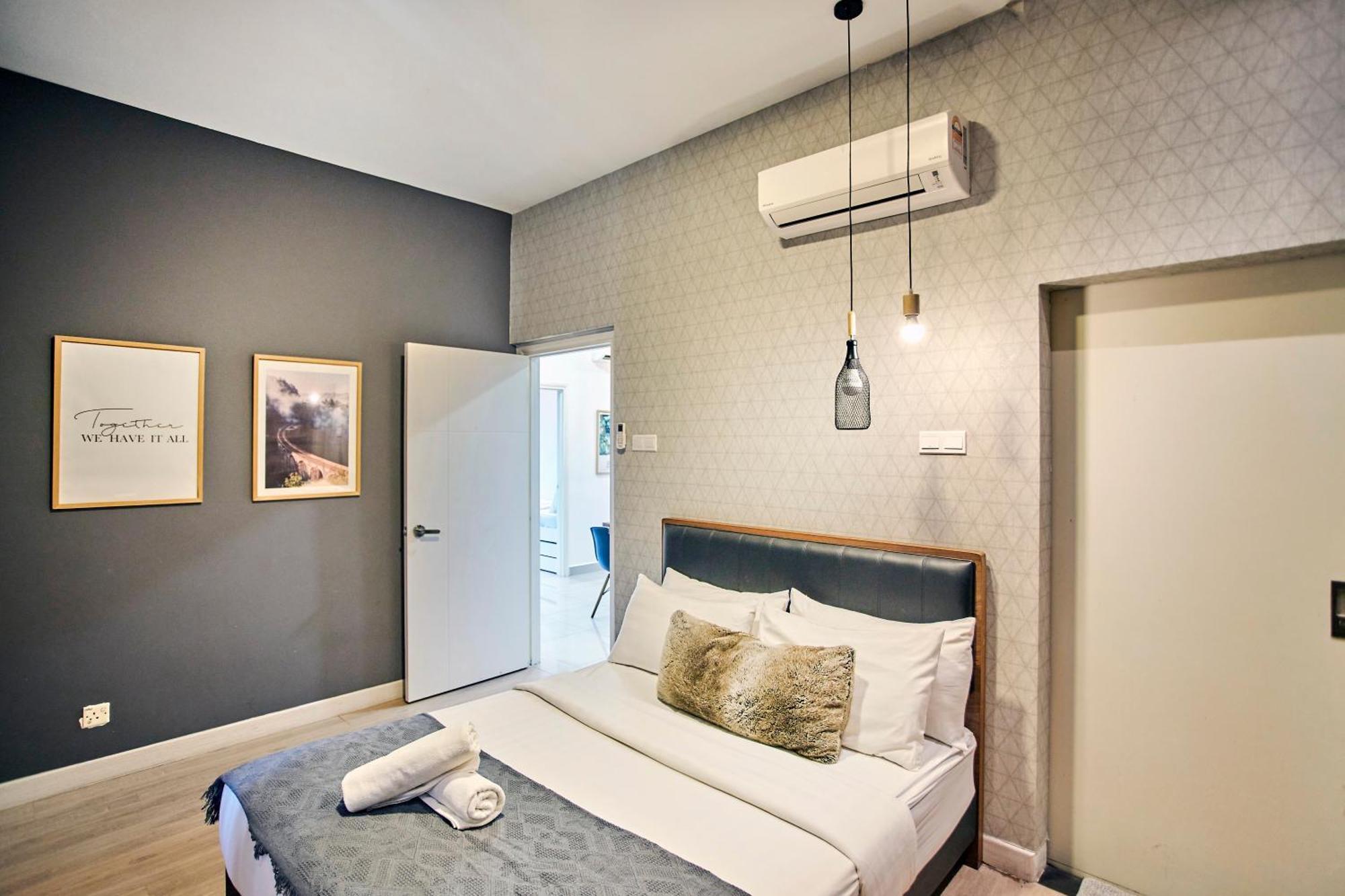 Arte Plus Klcc Designer Suites By Cobnb กัวลาลัมเปอร์ ภายนอก รูปภาพ